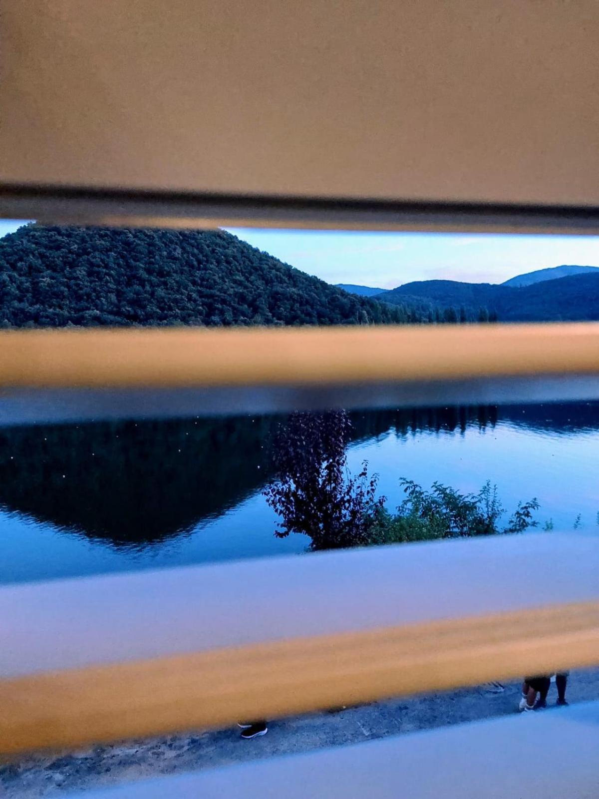 Le Finestre Sul Lago بيديلوكو المظهر الخارجي الصورة